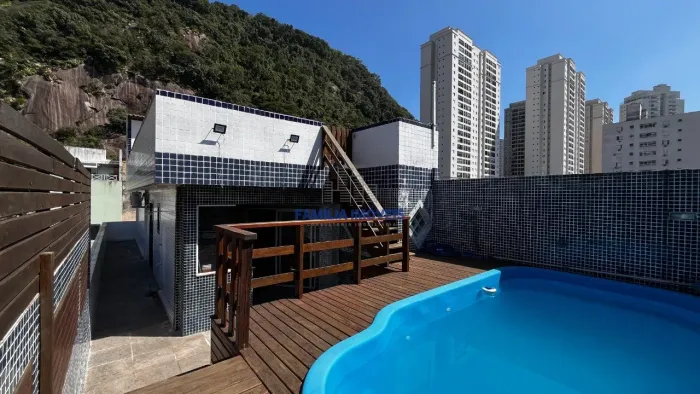 Sobrado à venda 5 Quartos 2 Suítes Piscina Marapé Santos/SP