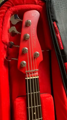 Sire Marcus miller v3