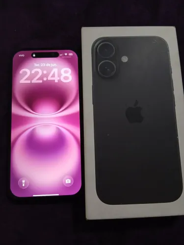 iPhone 16