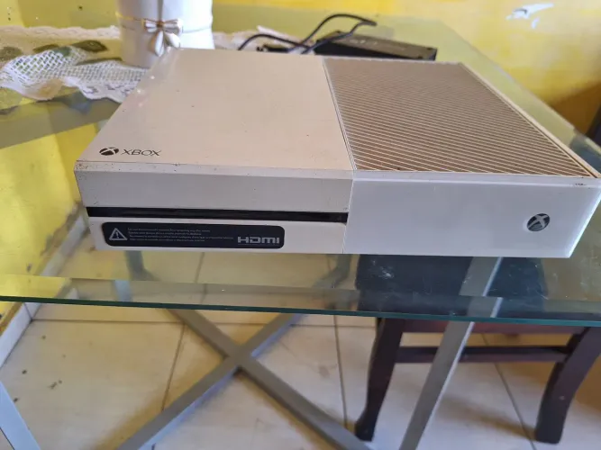 Xbox One Fat - Edição Especial Branco