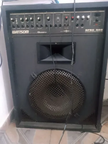 Vendo CAIXA SOM WATTSON NPCR 500