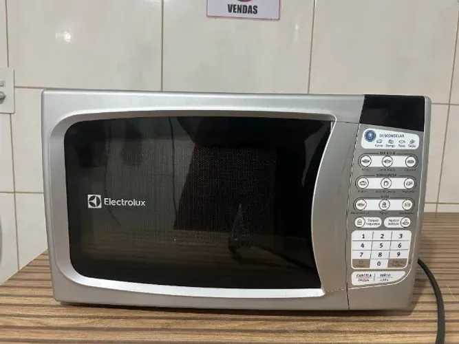 Vendo Microondas Electrolux Cinza - Entrega e Garantia Inclusas!!!