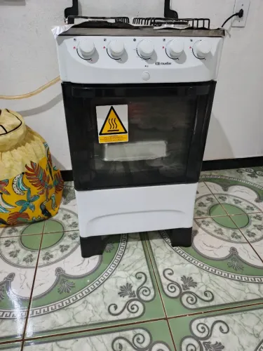Armário e fogão