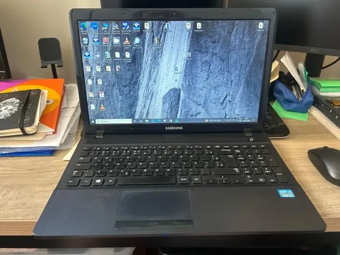 Notebook usado, marca samsung, modelo NP270E5E, sem carregador