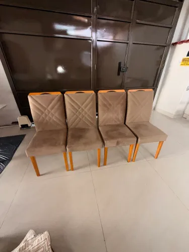 Mesa 4 cadeiras