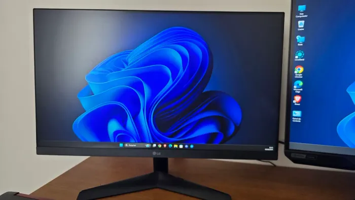 Monitor Ultragear LG 180hz 1 ano de uso