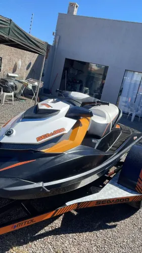 JET SKI SEADOO 215 GTR 2012