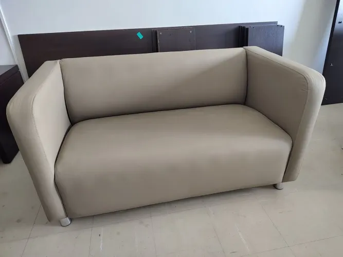HIT SOFÁ 2 LUGARES TOKSTOK