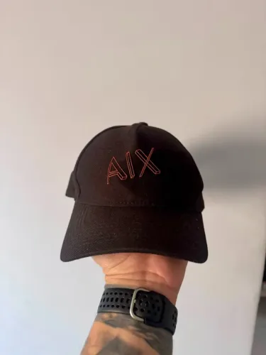 BONÉ ARMANI