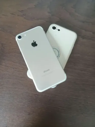 iPhone 7 32 GB com Carregador e Capinha Inclusos