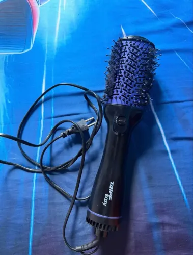 Vendo escova alisadora taiff