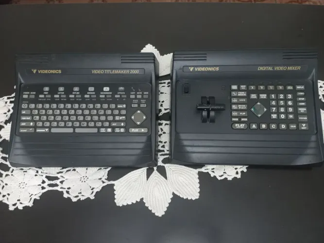 2 VIDEONIICS DIGITAL VIDEO MIX,  TITLEMAKER 2000  antigo 