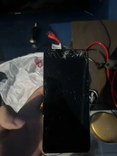Moto g24 tela quebrada