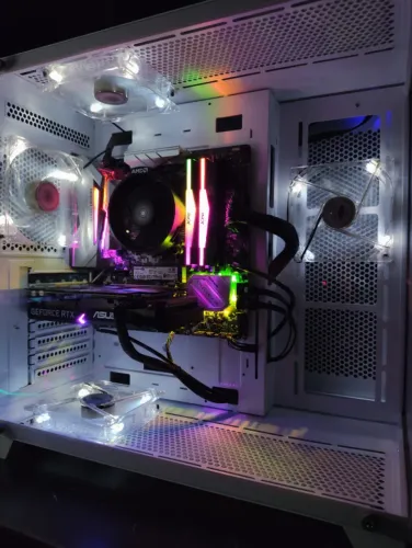 PC Gamer Ryzen 5 3600 + RTX 3060 12GB + 16GB RAM + SSD nvme 1TB
