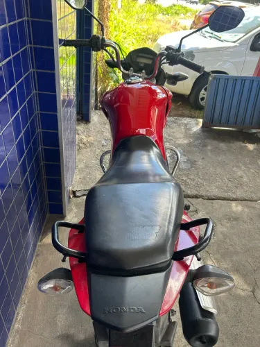 Fan 150 ESD FLEX VERMELHA UNICO DONO
