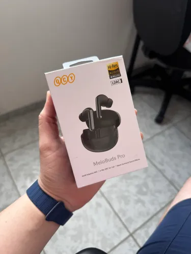 Fone QCY MeloBuds Pro  - Estado de Novo + Case de Couro (Brinde)