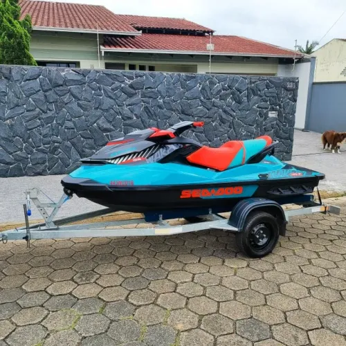 Jetski Seadoo Wake 155 2018 - 112 horas + carreta 2023