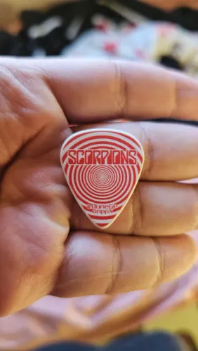 Palheta de guitarra Pawel Maciwoda Scorpions Oficial