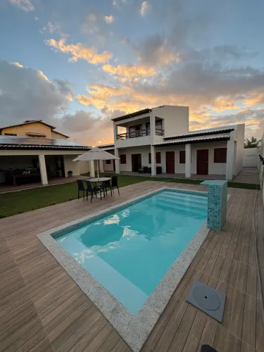 Casa na Praia da Caueira com 4 Suites Climatizadas