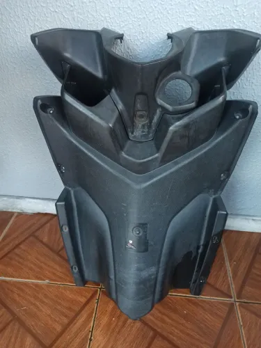 Carenagem protetor de pernas da Neo 2021