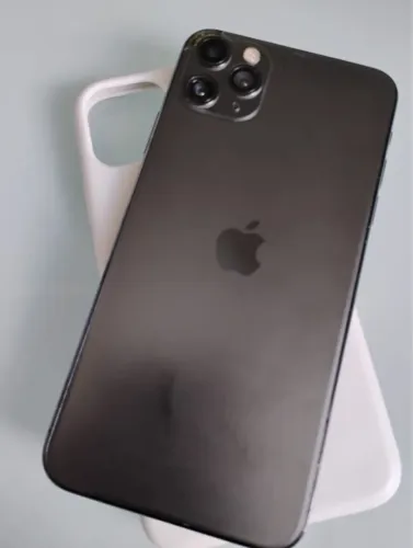 Vende-se iPhone 11 Pro Max 