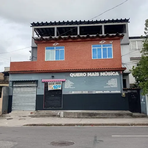 Prédio " 02 quartos sala cozinha varanda banheiro