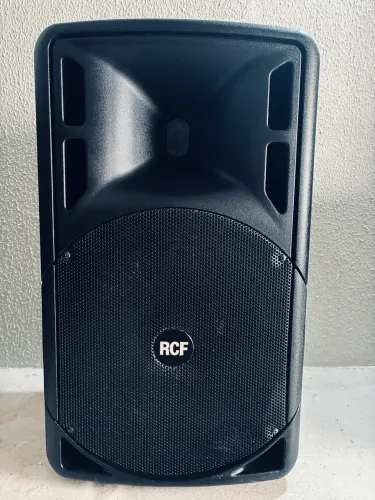 Caixa RCF 315A  