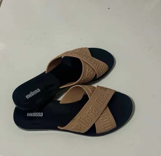 Sandália Melissa tamanho 34