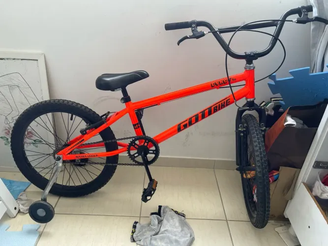 Bicicleta BMX Colli ? Pouco usada R$ 500