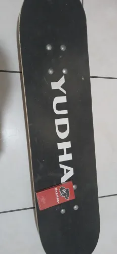 Skate de Manobra Completo c/ Rolamentos Black Sheep (Semi-usado)