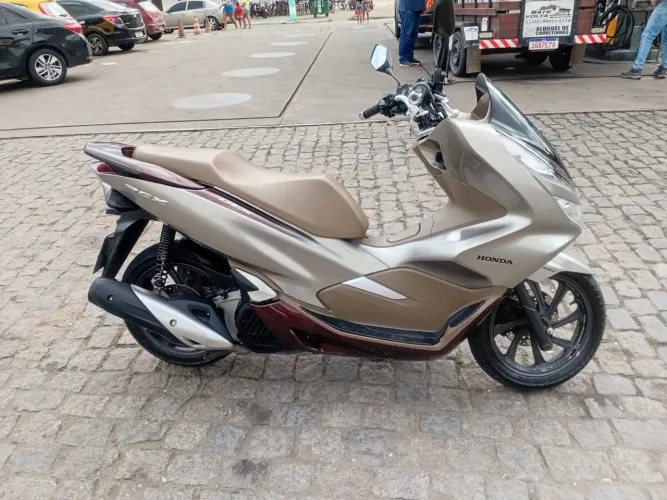 PCX 2022 DLX 150
