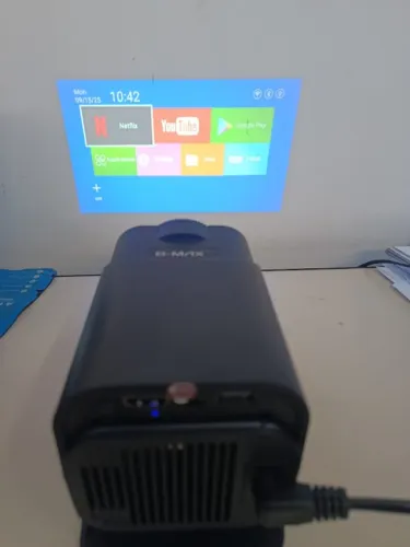 Projetor Smart HY320 Android Full HD 1920x1080 Bluetooth Wi-fi