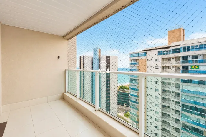 VISTA PARA O MAR, ANDAR ALTO E LAZER COMPLETO EM ITAPARICA A VENDA POR R$ 850.000,00 REF: