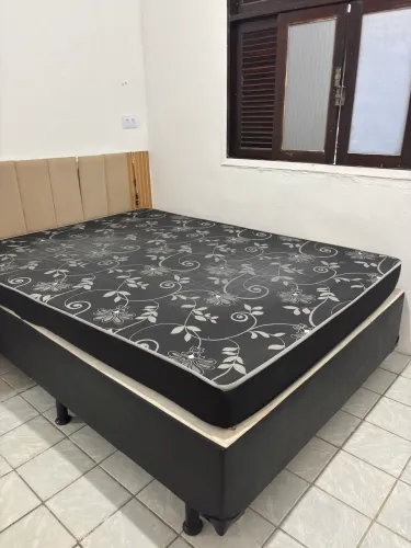 Cama queen