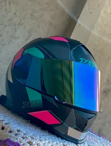 Capacete  X11 Revo Feminino.