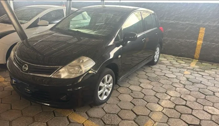 Nissan Tiida S 1.8/1.8 Flex 16V Mec. 2011