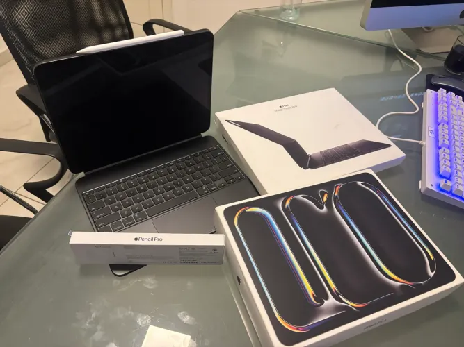 iPad Pro 13? M5 (512) Space Black + Apple Pencil Pro + Magic Keyboard