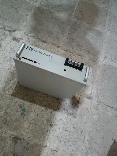 Caixa metálica para projetos off grid