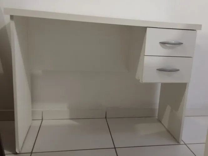 Vendo Escrivaninha MDF