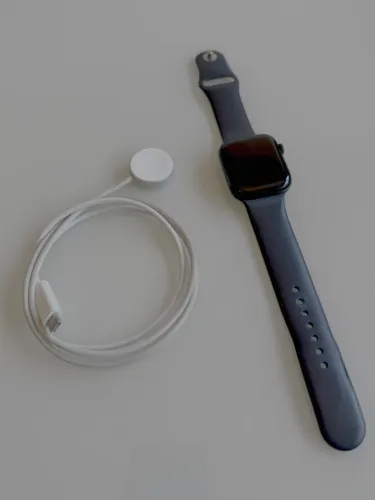 Apple Watch S7 45mm GPS - Excelente estado