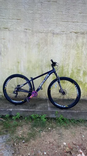 Bike aro 29 tamanho 15  R$1900