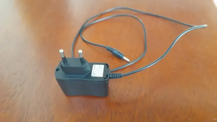 Fonte Adaptador Carregador 5V 1A (1000mA) 5W KY-728 Saída Conector P4