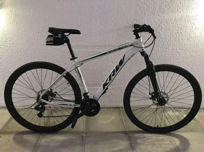 Bicicleta KSW aro 29 (Branca)