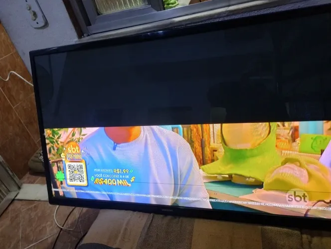 Tv Samsung 51 pl só tem emagem na parti de baixo e tem som 150 reais sou de éden sjm