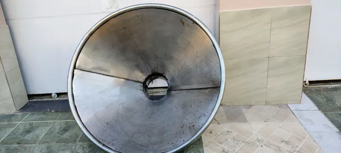 Coifa de aço inox - circular - 1.30 diâmetro x 75 cm de altura com hastes de 95cm