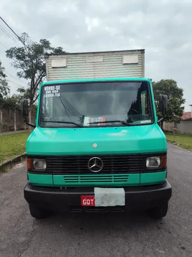 OPORTUNIDADE MB 912 ano 94 Baú Super Conservado Motor Novo c/ 126 Mil Km
