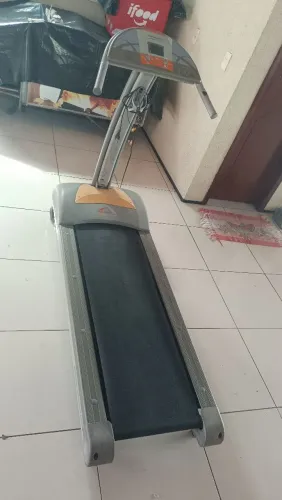Esteira Athletic Advanced 500EE