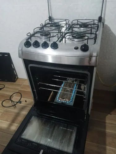 Fogão Electrolux aço escovado funcionando entrego