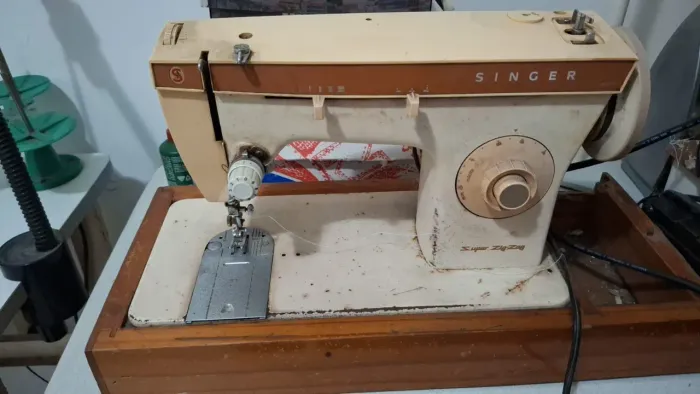 Máquina de costura 300