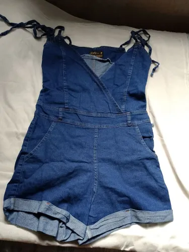 Macacão jeans feminino novo 